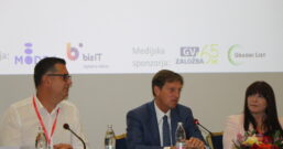 Panelisti na konferenci XXX. Dnevi slovenske uprave